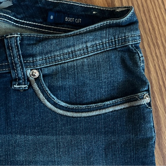 Seven7 Women’s Size 8 Boot Cut Depressed Blue Jeans - Picture 6 of 11